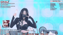 韩国女团PK黑丝长腿脱衣热舞精彩合集_33