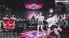 韩国女团PK热舞合集_黑丝长腿与脱衣表演精彩呈现_8