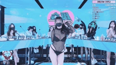 韩国女团PK热舞秀_黑丝长腿脱衣激情合集_1