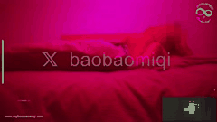 推特热门_绝美少妇蕾丝战袍诱惑与玩具激情体验