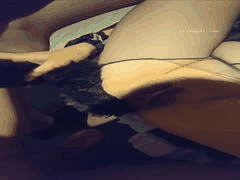 A级泄密曝光：在校女大学生与男人激情3P第五部