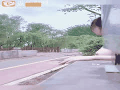 18岁郑州七中校花大胆户外露出！全裸学狗爬舔屁股，白虎一线天粉嫩诱人