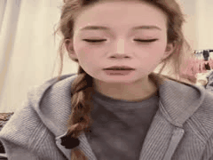 抖音网红妮妮黑料炸锅：从小被父亲猥亵强奸打胎，事件迅速引发网络风暴