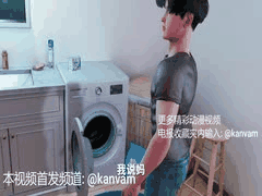巨乳妈妈浴室诱惑：儿子馋坏G杯美乳鲍鱼，今天必须操翻她！3D动漫中文配音22分钟完整版