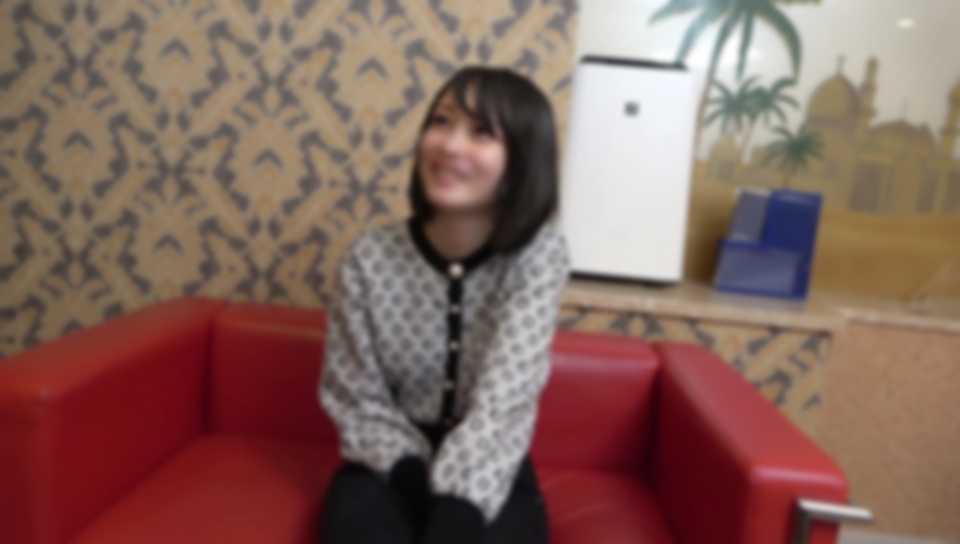 FC2-4335174【デカクリ·ハーフ系美女】ガードが固くクールに振舞っていても隠し切れない糸引く-cd1