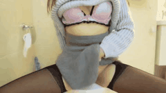 云宝宝er 卫生间厚毛衣自慰