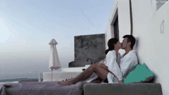 传媒大学高颜值反差女神前女友不雅自拍流出_车灯晃眼露脸激情缠绵让人血脉喷张