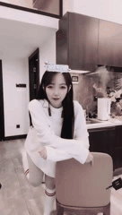 抖音网红马预预直播疑似异物引发网友热议