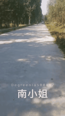 南小姐推特露出合集2厕所吃厕纸与垃圾桶避孕套挑战_3