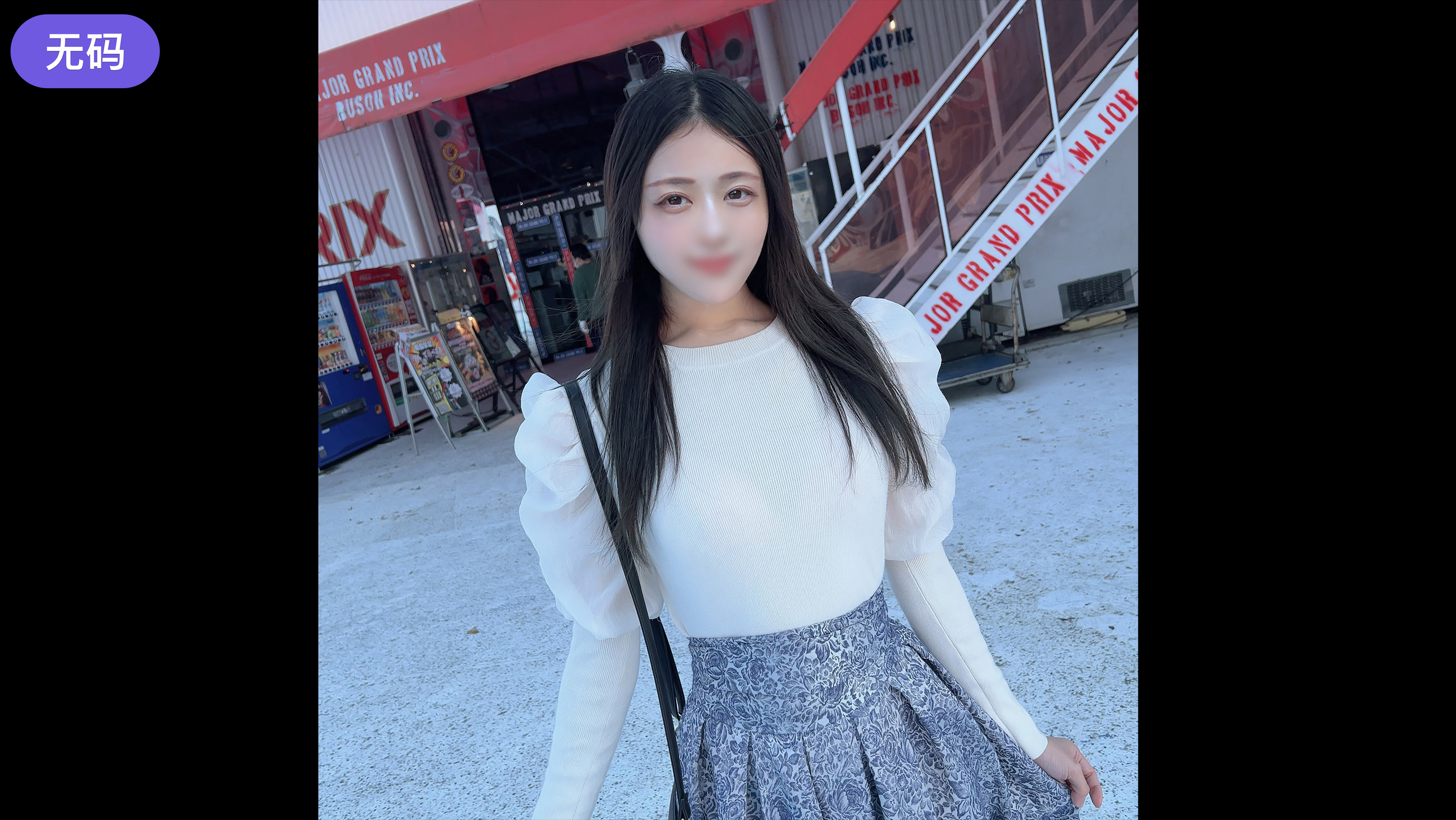 FC2-4428530顔出し！！この上品清楚な魅惑の巨乳変態美女の性欲はもはや制御不可能！！これでもかと言わ