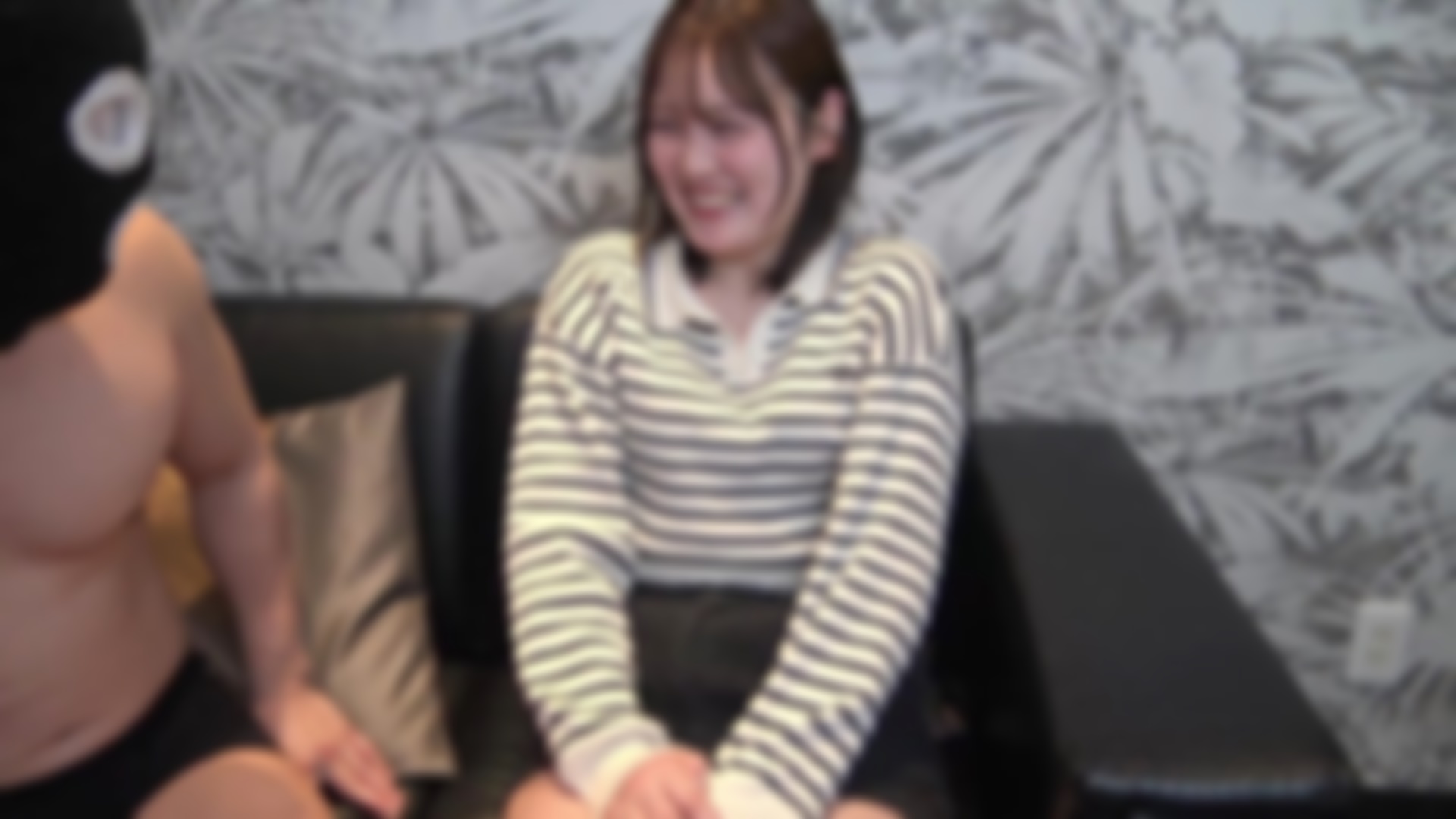 FC2-4474416合コンで知り合った就活に悩む20歳の大生。面接の緊張をほぐす為、ハメ撮り中-cd1